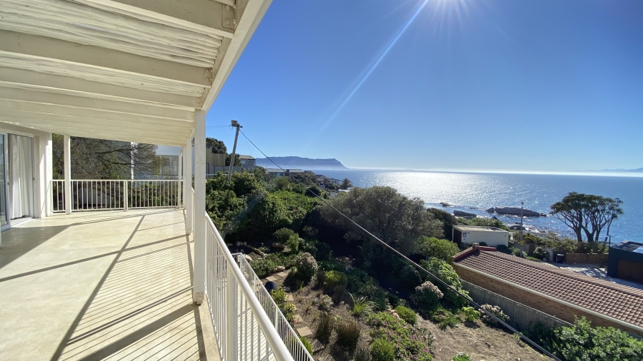 3 Bedroom Property for Sale in Murdock Valley Western Cape